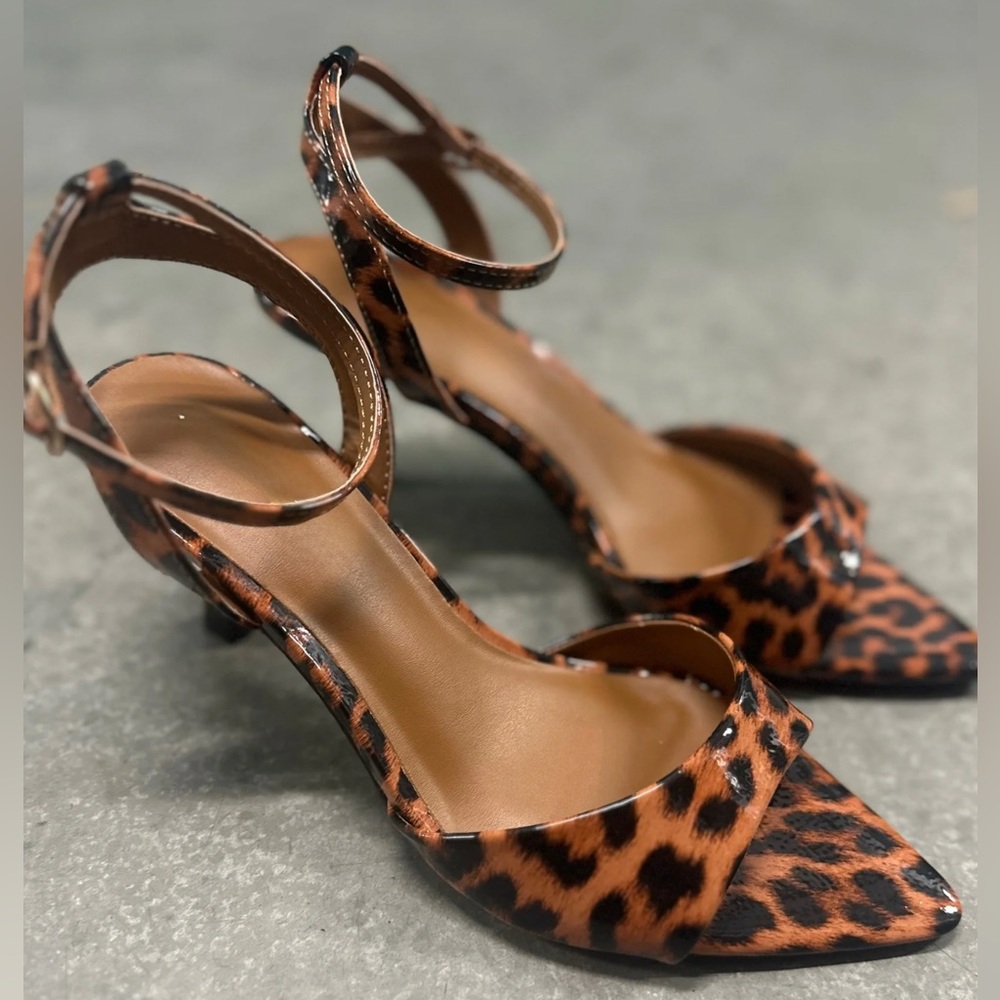 NEW! Open Toe Leopard Print Women's Mid Heels Adjustable ankle Strap - Picture 4 of 7